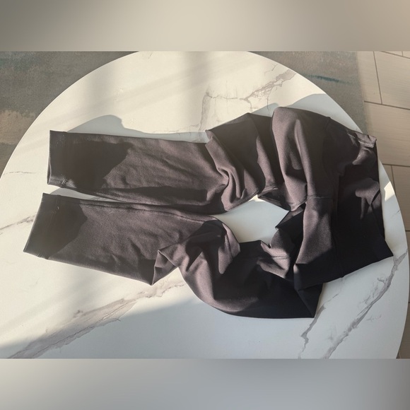 Lululemon Women’s Size 6 Align High Waisted Leggings 29’ inseam - Gray - Picture 6 of 10